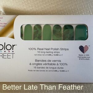 Color Street Green Nail Strips - Better Late Than Feather